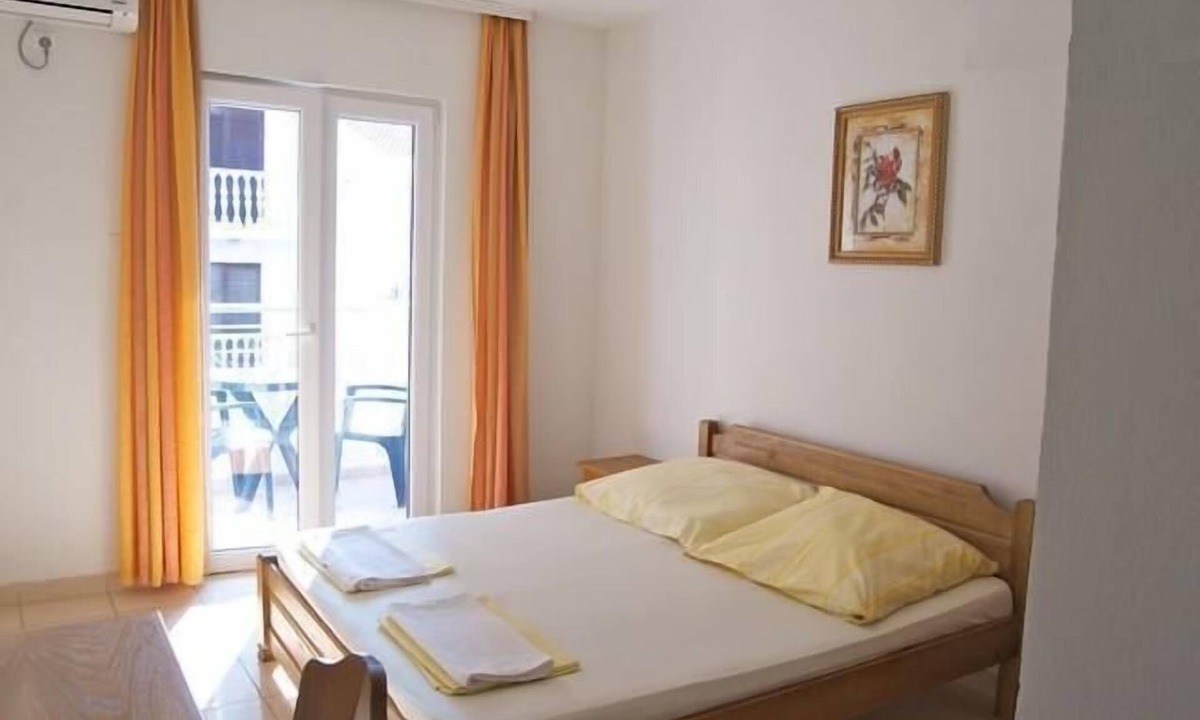 Babilonija Hostel | Sun Hostel Budva