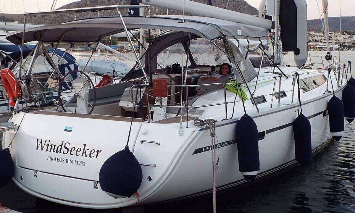 Alimos Boat Rental | Sun-Kissed Sailing Adventure in Islas Sarónicas