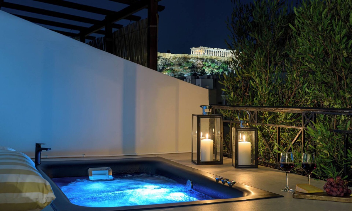 Athens City Centre Apartment | Sunny Central Retreat with Private Plunge Pool