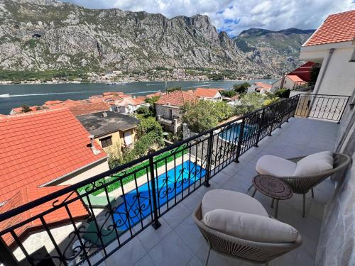 Prcanj Villa | Sunny Days Villa