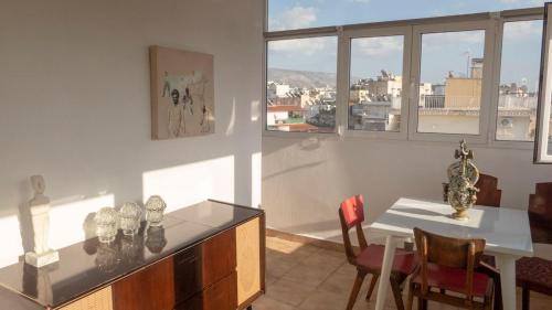 Athens City Centre Apartment | Sunny Penthouse in the Center of Athens