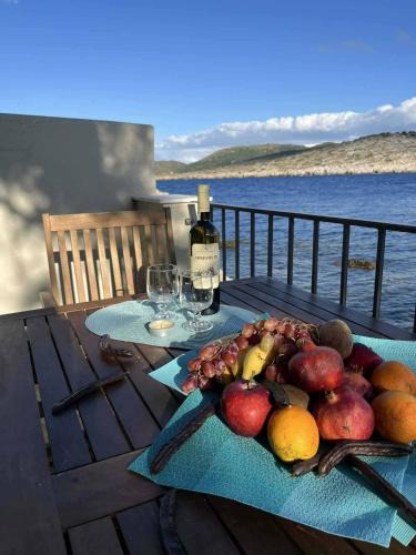 Kardamyla Villa | Sunrise View