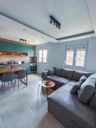 Radanovici Apartment | Sunset Apartment