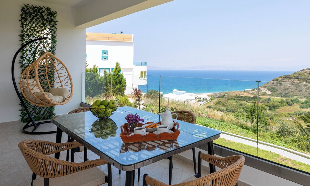 Petaloudes Apartment | Sunset, Luxury Apartment