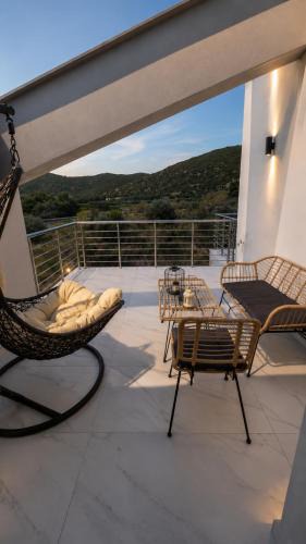 Nea Peramos Apartment | Sunset Terrace Nea Peramos