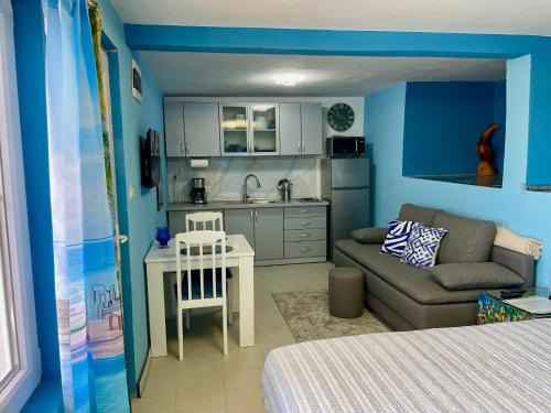 Zgrade Apartment | Sutomore Panorama Studio