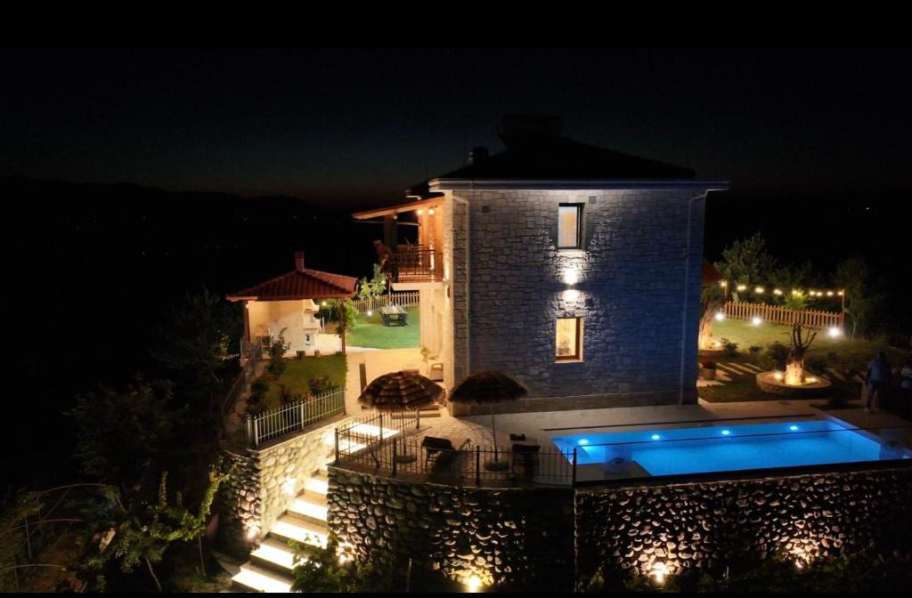 Sakës Villa | Syri Kryemates