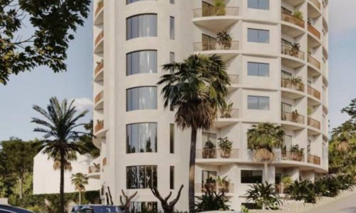 Vlore Apartment | t 5-minutes to the sea! Two-bedroom Apartment with Balcony