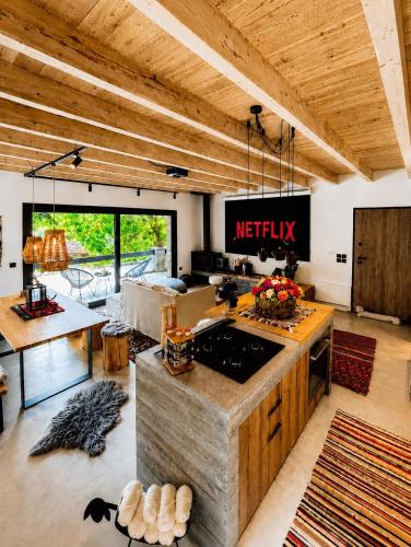 Eptalofos Ski Chalet | The forest chalet in Parnassus