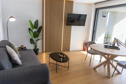 Ierapetra Apartment | The L Smart Suite - Premium & Minimal