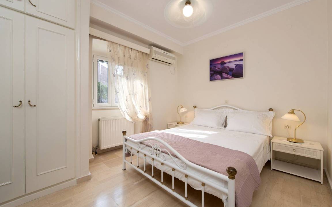 Sinarades Apartment | The Old Mansion Two Bedroom Apartment