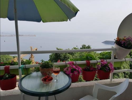 Prijevor Apartment | The rising sun-Stylish Sea View Apartment