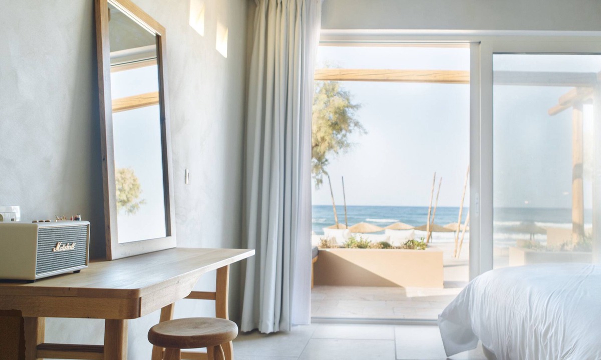 Kato Stalos Hotel | The Theodore Boutique Hotel