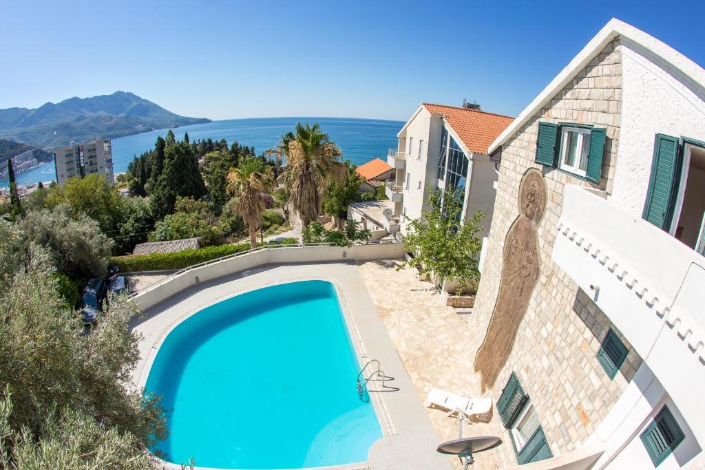 Becici Villa | The Turtles Garden