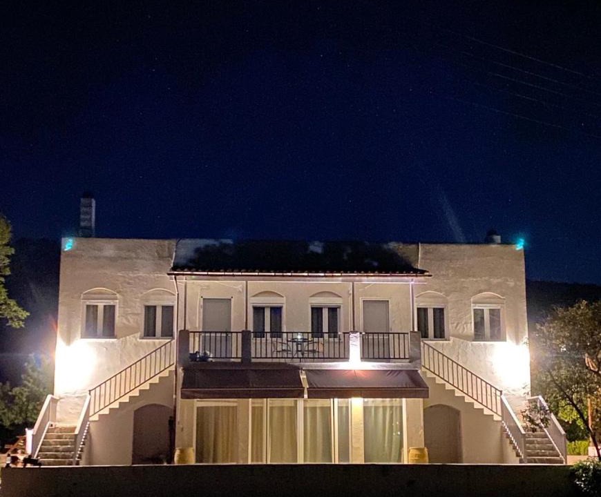 Alones Apartment | The V suites of Aegina