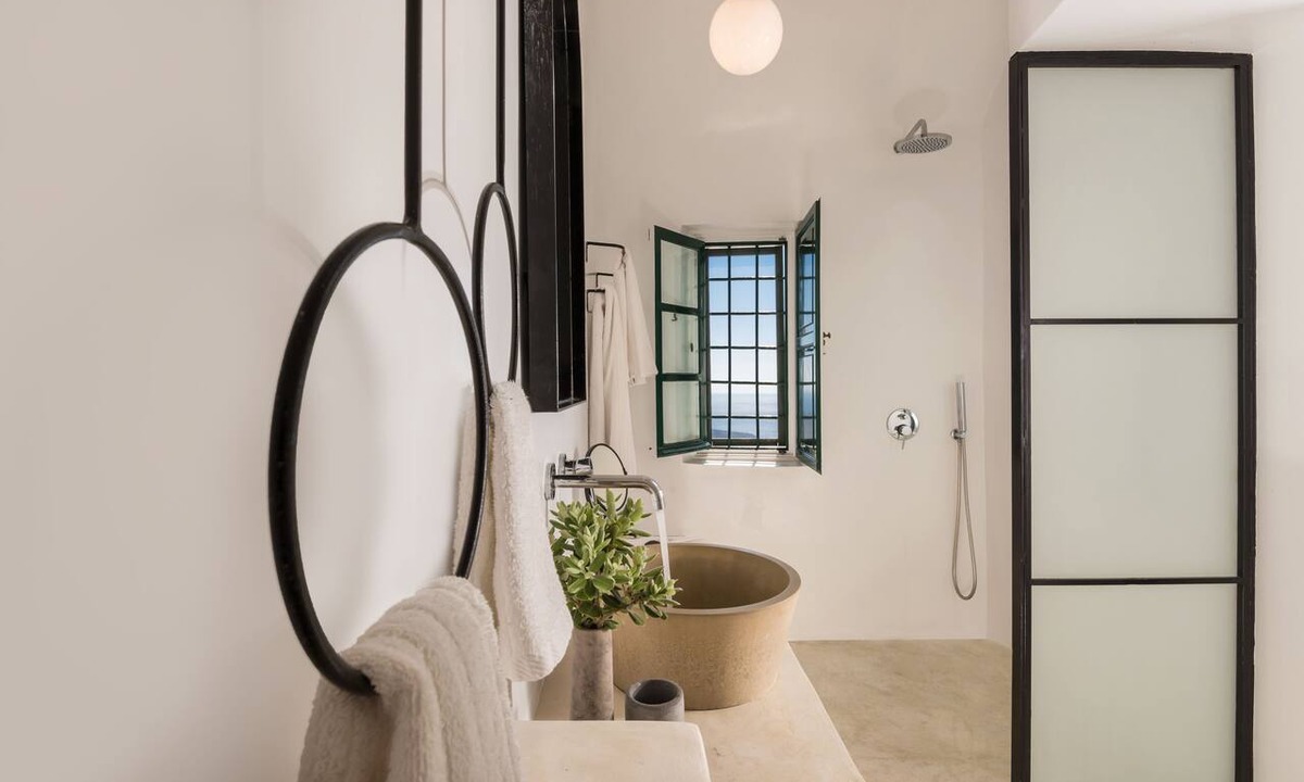 Imerovigli Hotel | The Vasilicos