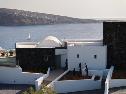 Oia Villa | The Villas by Santo Collection