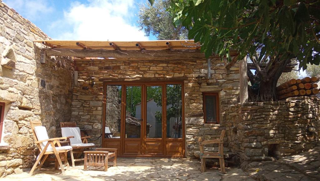 Armenistis Apartment | The Wise Olive Tree