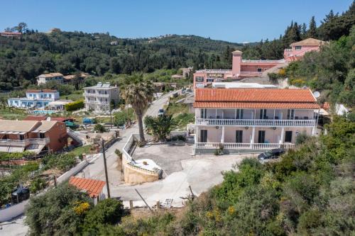 Agios Georgios Pagon Apartment | Theklas Studios Sea View