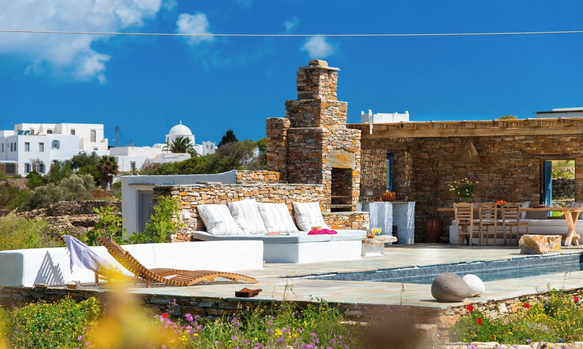 Apollonia House | Themonies: Cycladic Estate with Pool, Sleeps 16