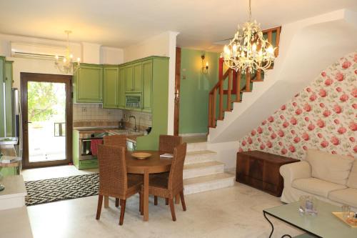 Nea Peramos Villa | Theros home