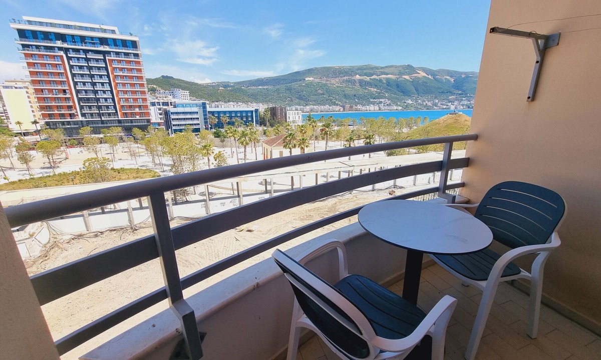 Vlore Apartment | Thoma's K Studios - Balcony Twin Studio