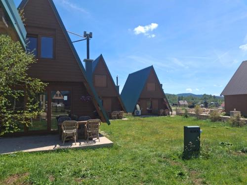 Tepacko Polje House | Three Houses