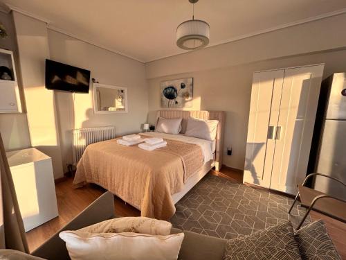 Palaio Faliro Apartment | Top floor apartment