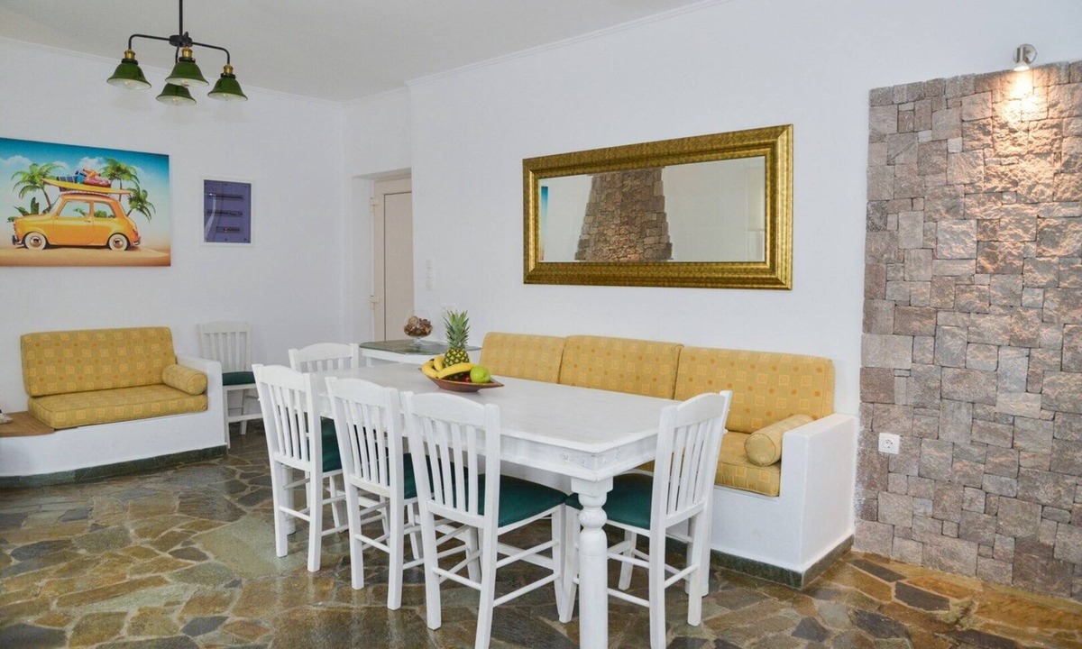 Zefiria Villa | Traditional Villa Relax