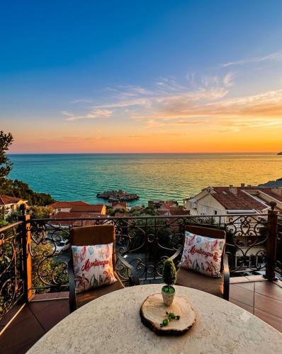 Sveti Stefan Apartment | Turkuaz Boutique Hotel