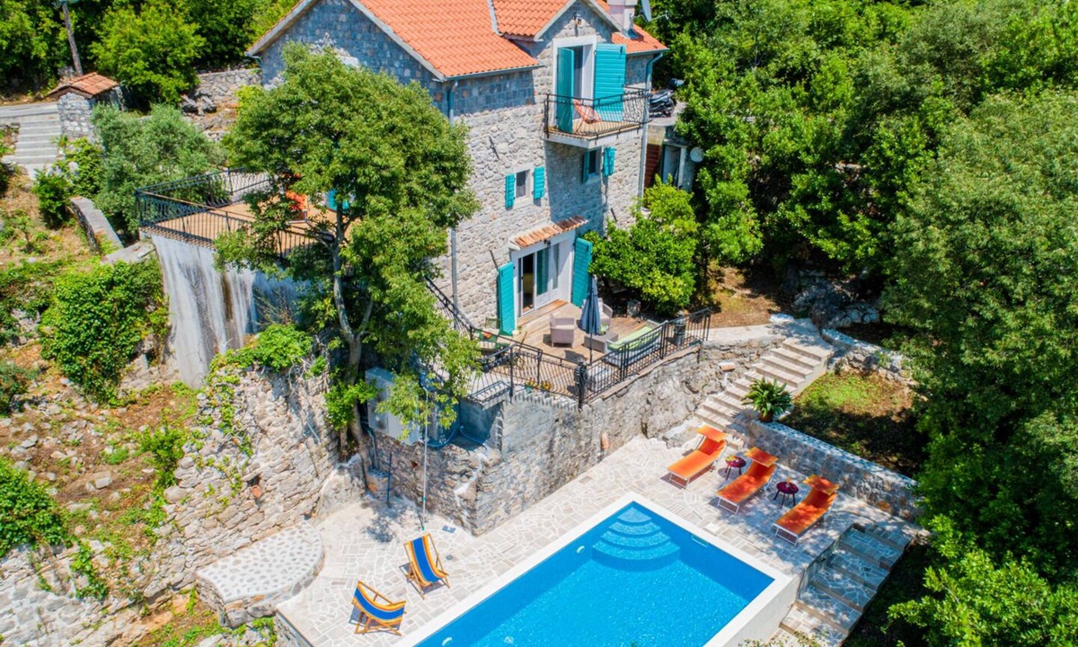 Radovici Villa | Tuscany villa with swimming pool