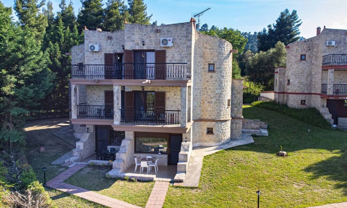 Kriopigi Resort | Twin Castles Left Maisonette by RentalsPro