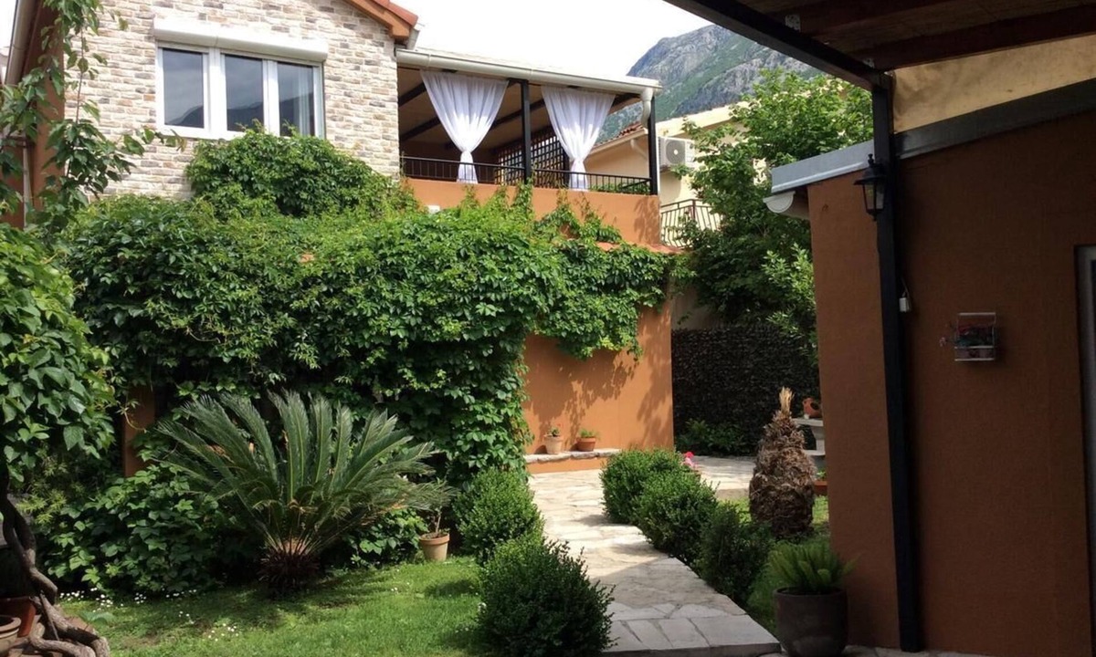 Kotor Apartment | Two-bedroom Apartment with Balcony (Luka)
