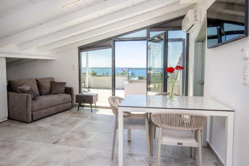 Potos Apartment | UpArtments
