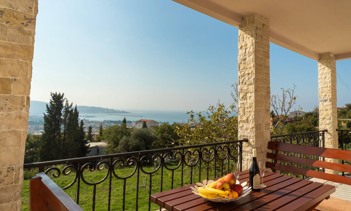Susanj House | Uphill Glavanovic Villa