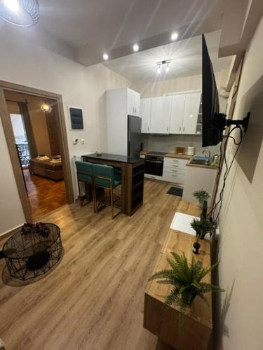 Goudi Apartment | Urban Cozy Athens