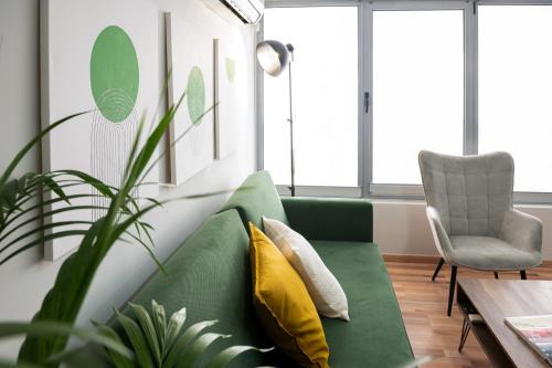 Xanthi Apartment | Urban Downtown Suite - Meno Homes 4