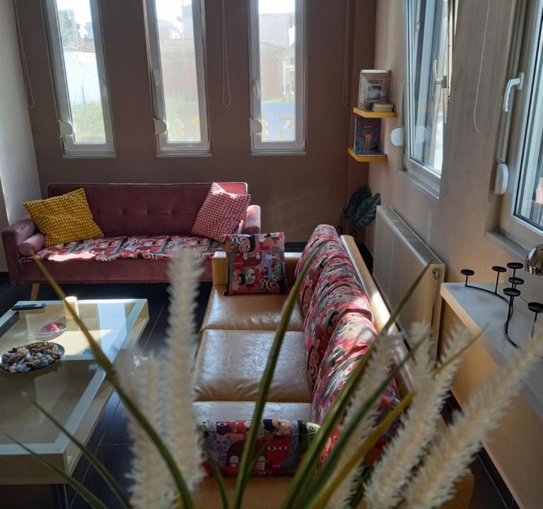 Karditsa Apartment | uRban Loft Living
