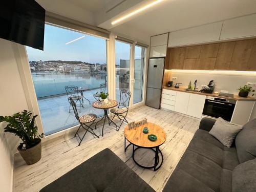 Mytilene Apartment | Utopia View