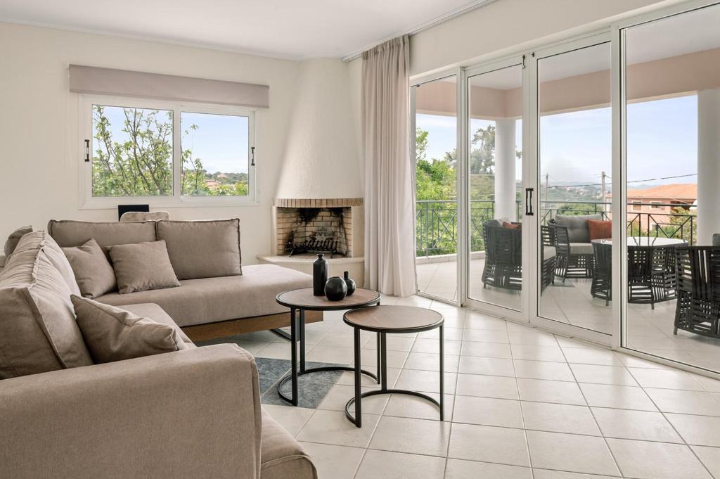 Menegata Apartment | Vasilopoulos Residences - Apartments Ioni & Neso, Eliana & Melanthia
