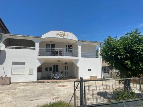 Bregvija Apartment | Vila Goga
