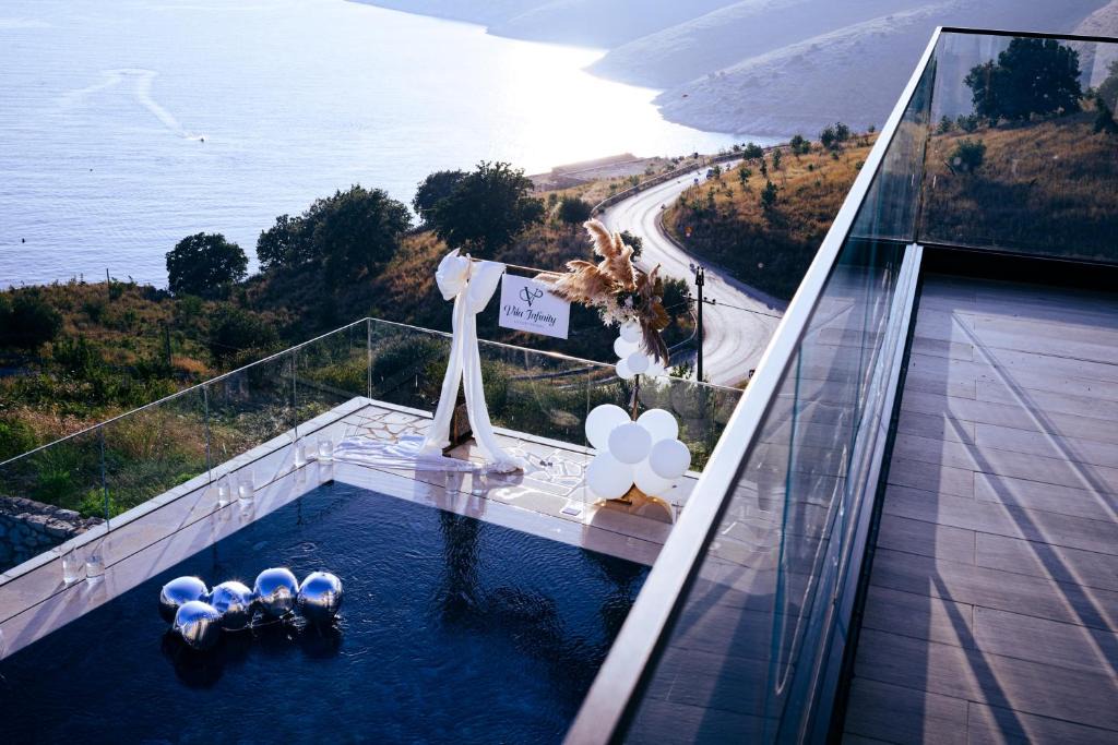 Himare Hotel | Vila Infinity-Luxury Rooms