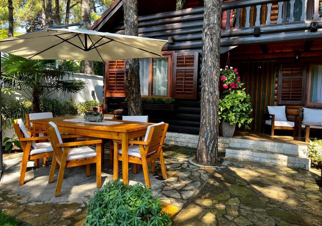 Velipoje House | Vila Lulebore