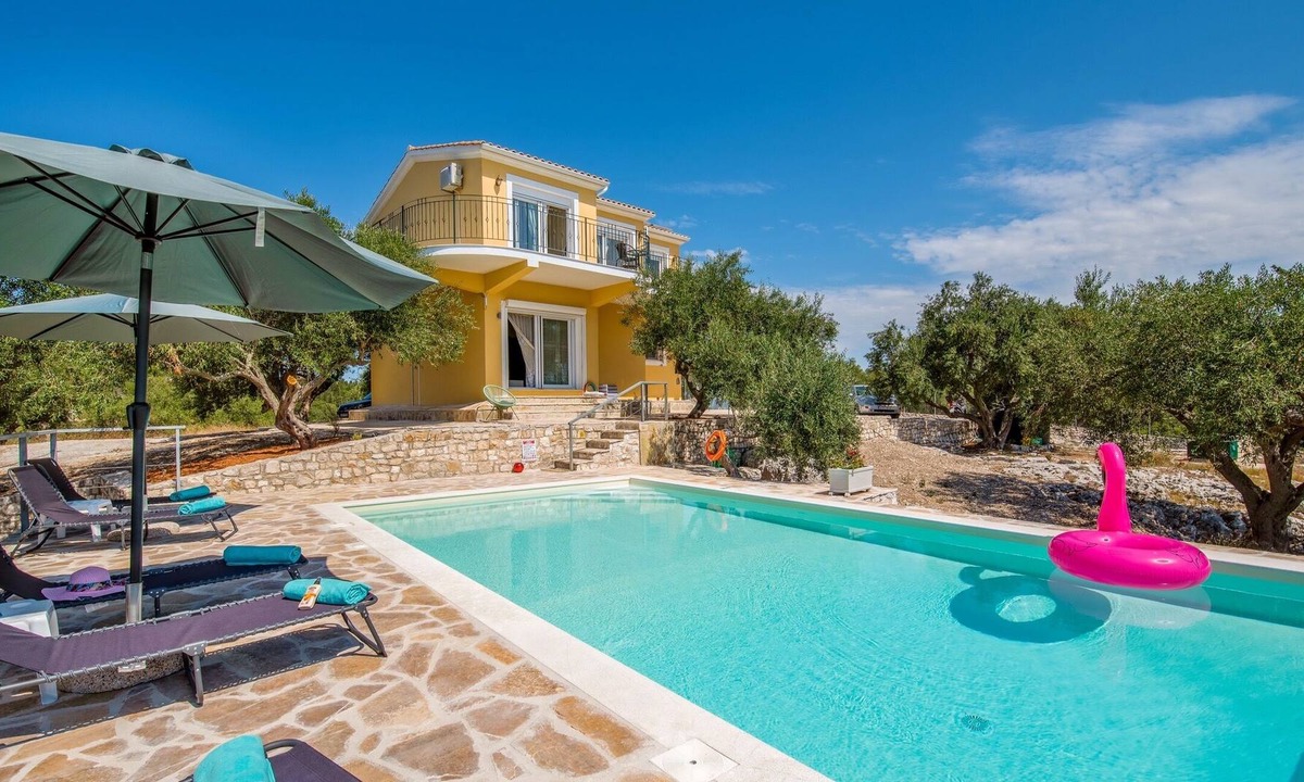 Vlachopoulatika Villa | Villa Agnanti Paxos Total privacy