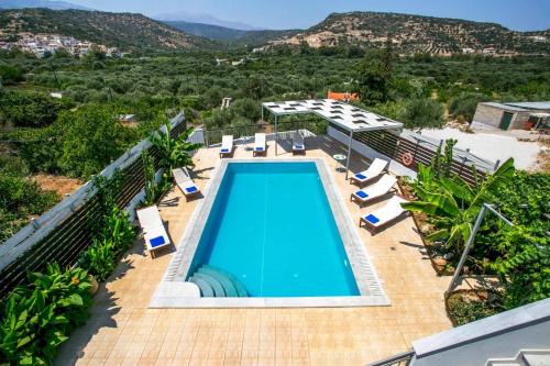 Kalo Chorio Villa | Villa Alexis House by Villa Plus