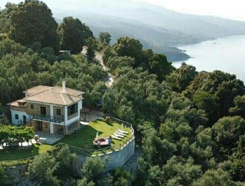 Pagoneri Villa | Villa Armonia