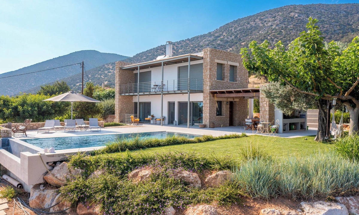 Kilada Villa | Villa Artemis Peloponnese