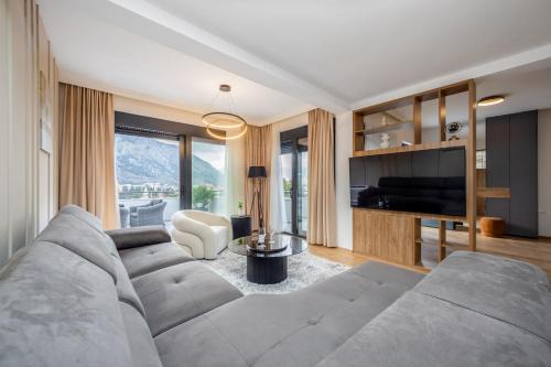 Skaljari Villa | Villa Azure Luxe