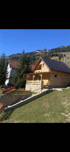 Vitomiricë Villa | Villa Besi Bogë-Rugovë