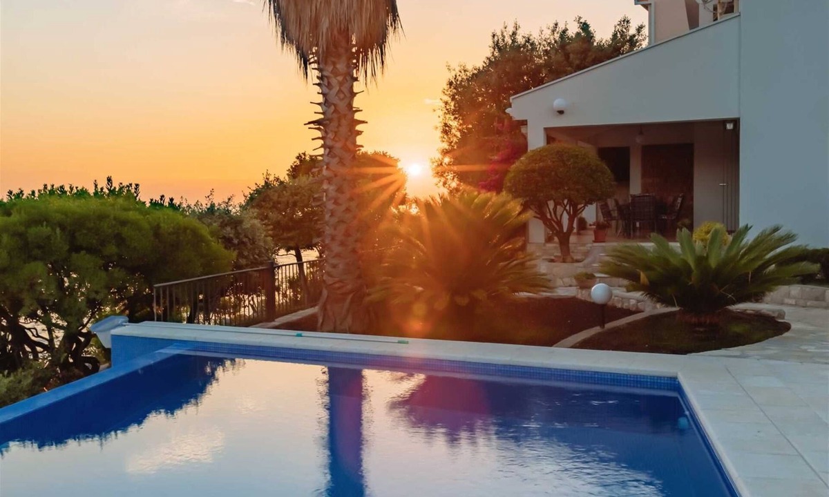 Utjeha Villa | Villa Blue Heights Seaview